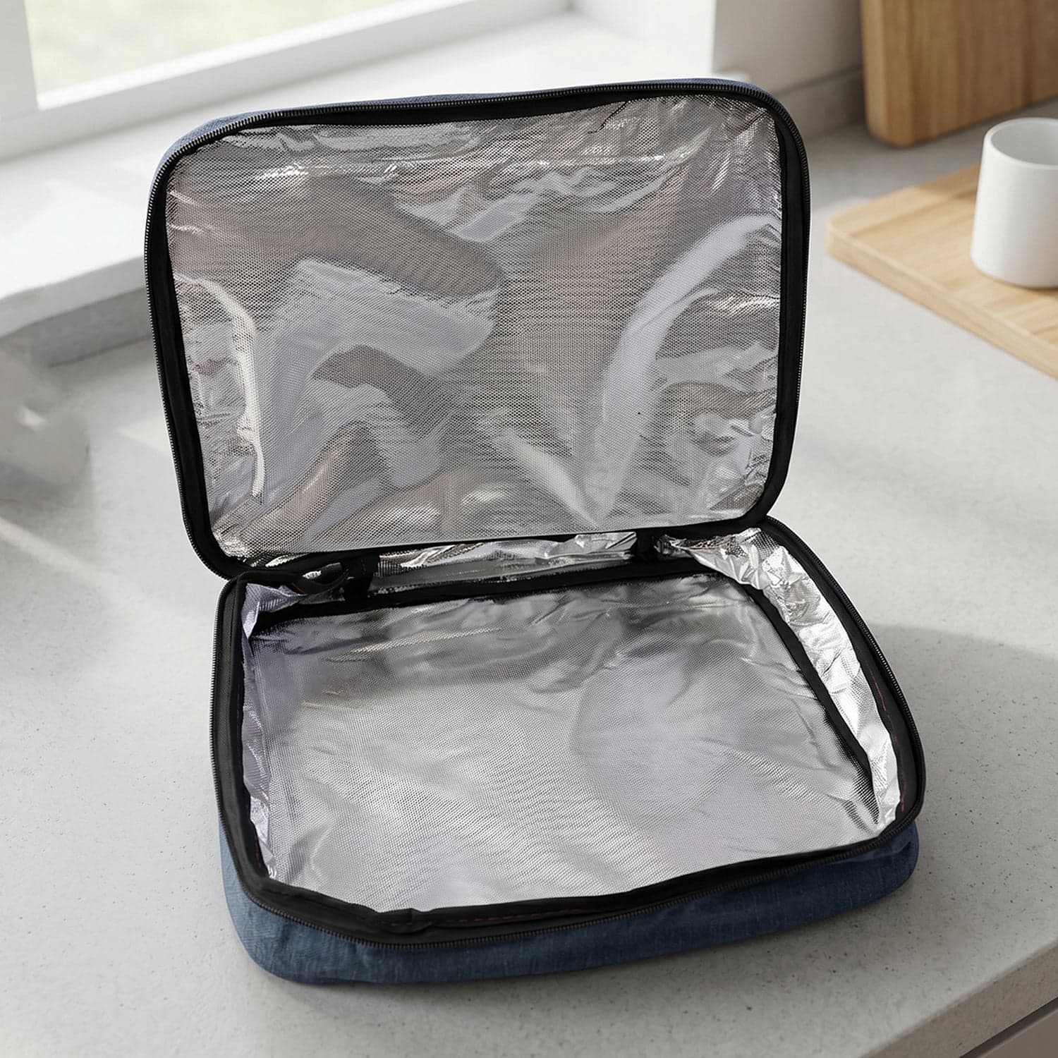 Multipurpose Travel Organizer Bag the Compact & Lightweight Storage thumbnail 7