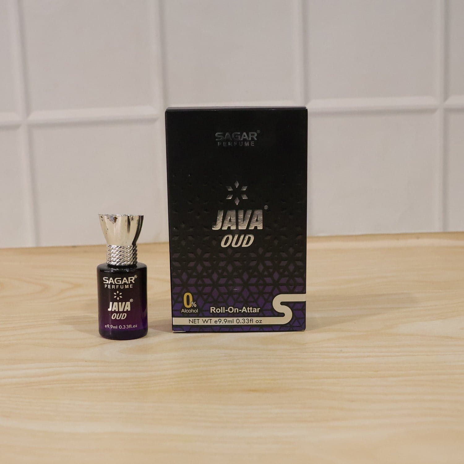 Oud Roll-On Perfume the Long Lasting, Alcohol-Free & Unisex thumbnail 9