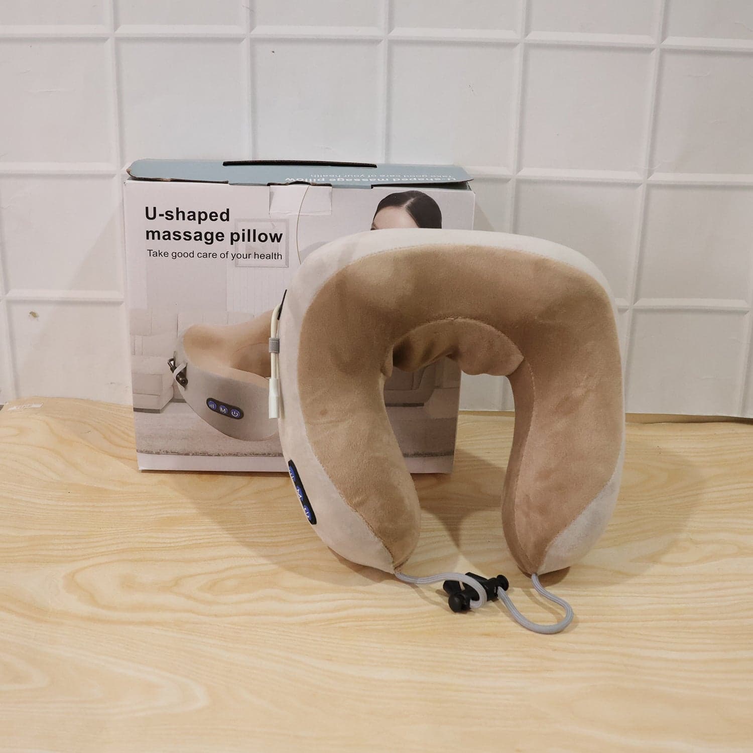 U-Shaped Electric Neck Massage Pillow the Cordless & Rechargeable thumbnail 9