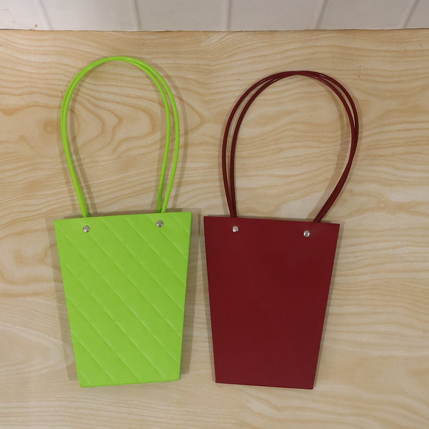 Flower Packaging Bag the Reusable Waterproof Gift Carrier for Bouquets thumbnail 9