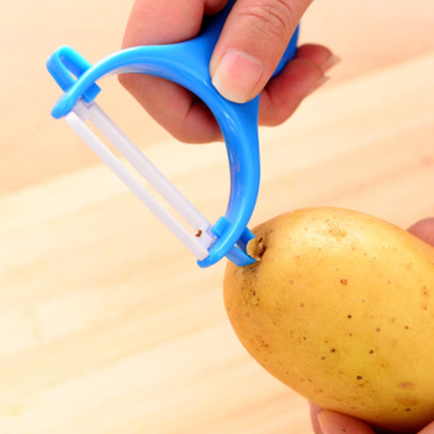 Vegetable and Fruit Peeler For kitchen Use thumbnail 1