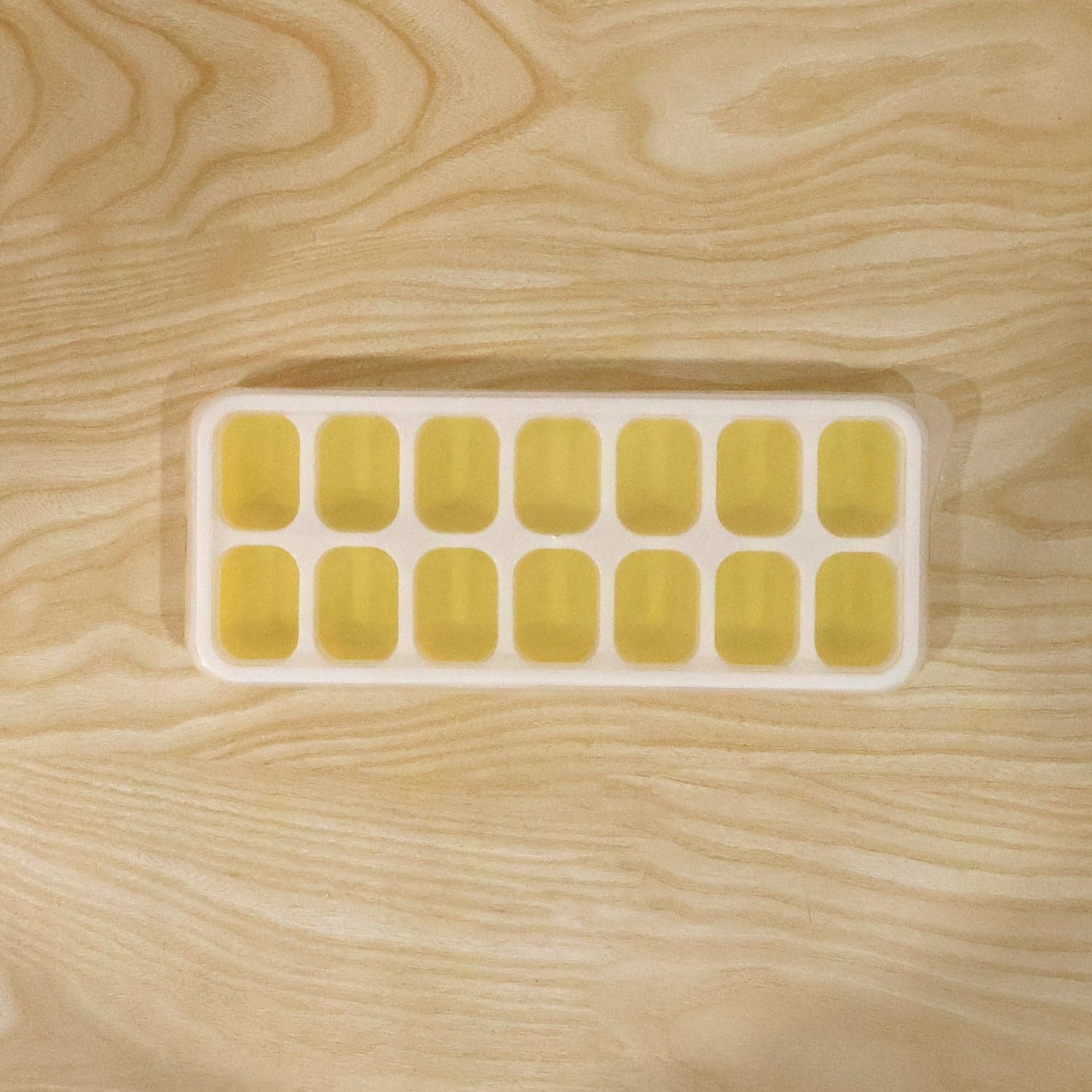 Ice Cube Tray with Spill-Proof Lid the Effortless Ice Making and Space Saving thumbnail 9