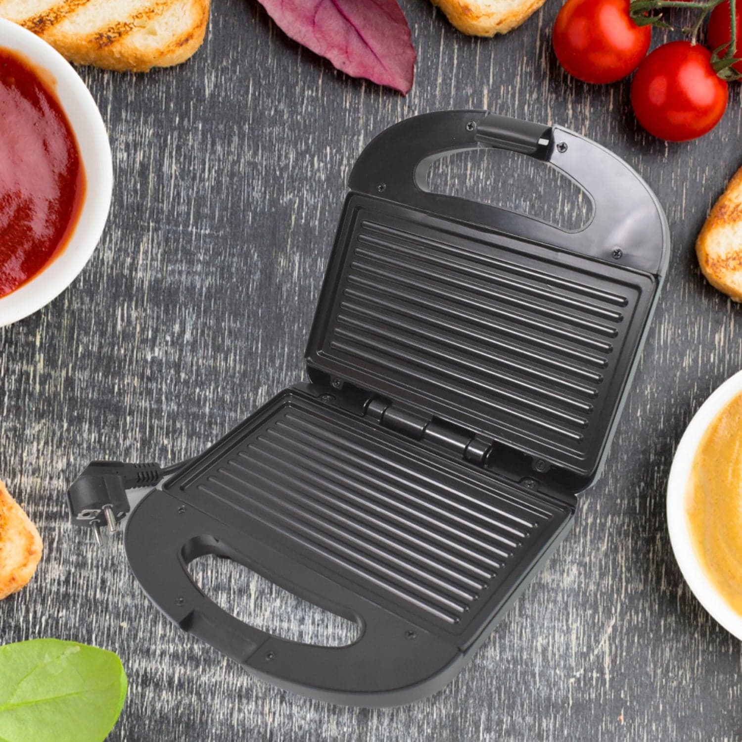 Sandwich Maker Makes Sandwich Non-Stick Plates| Easy to Use with Indicator Lights Sandwich toaster thumbnail 4
