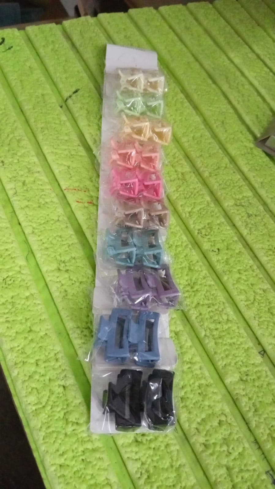Matt Mini Hair Claw (2 Pc / Mix Colors), Hair accessories thumbnail 7