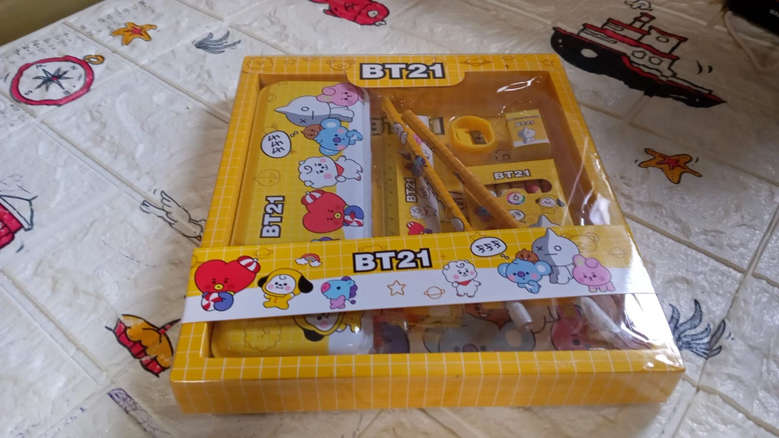 Stationery Kit for Kids - Metal Pencil Box, Sharpener, Pencil & Eraser (12 Pc Set) thumbnail 9