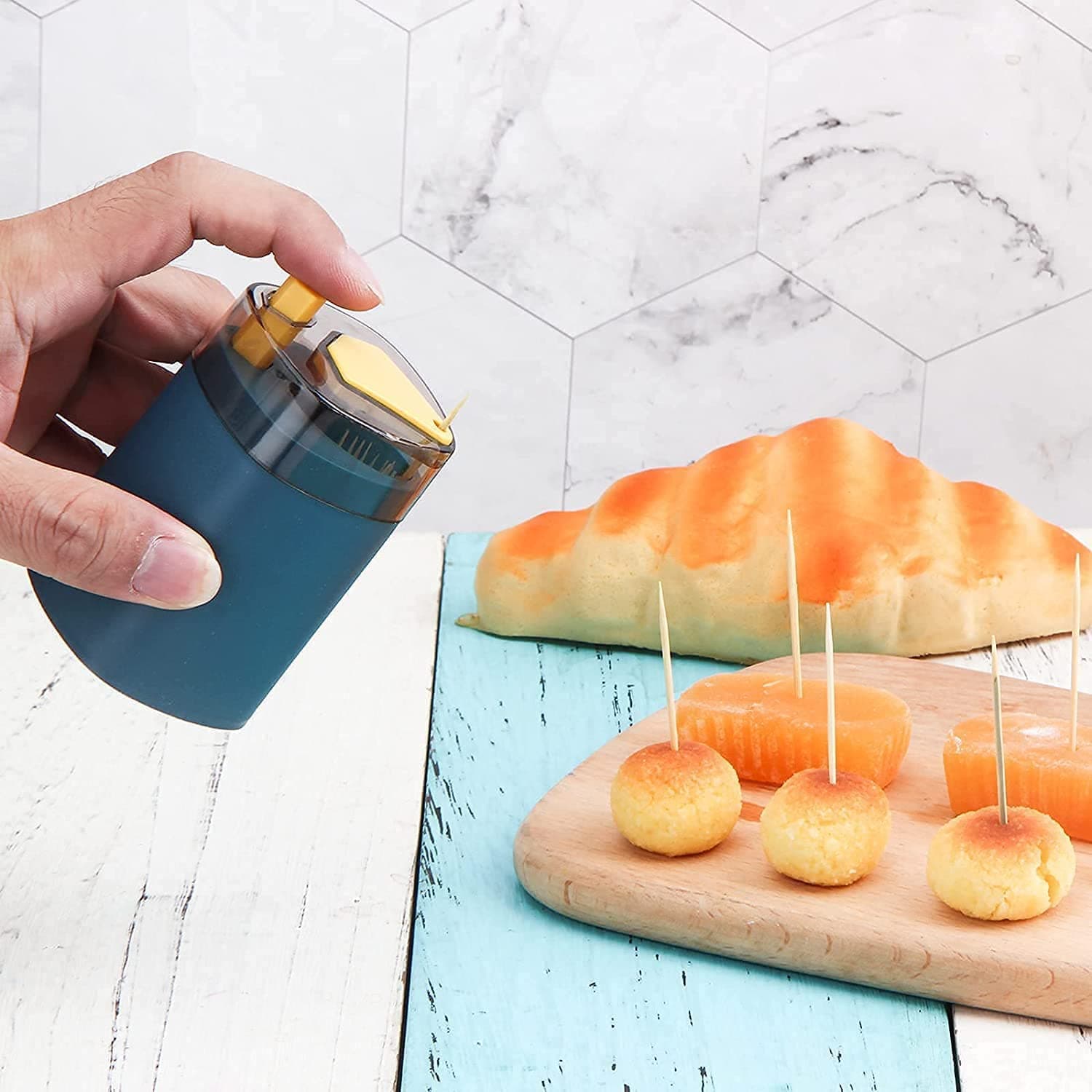 Pop-Up Automatic Toothpick Dispenser of Safe & Novel Storage Container thumbnail 9