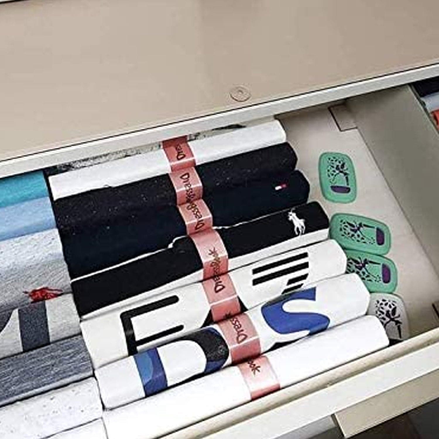 DressBook T Shirt Folder Soft Bendable Folding Board Clothes Folder Storage Organizer ( 5 pcs ) thumbnail 9