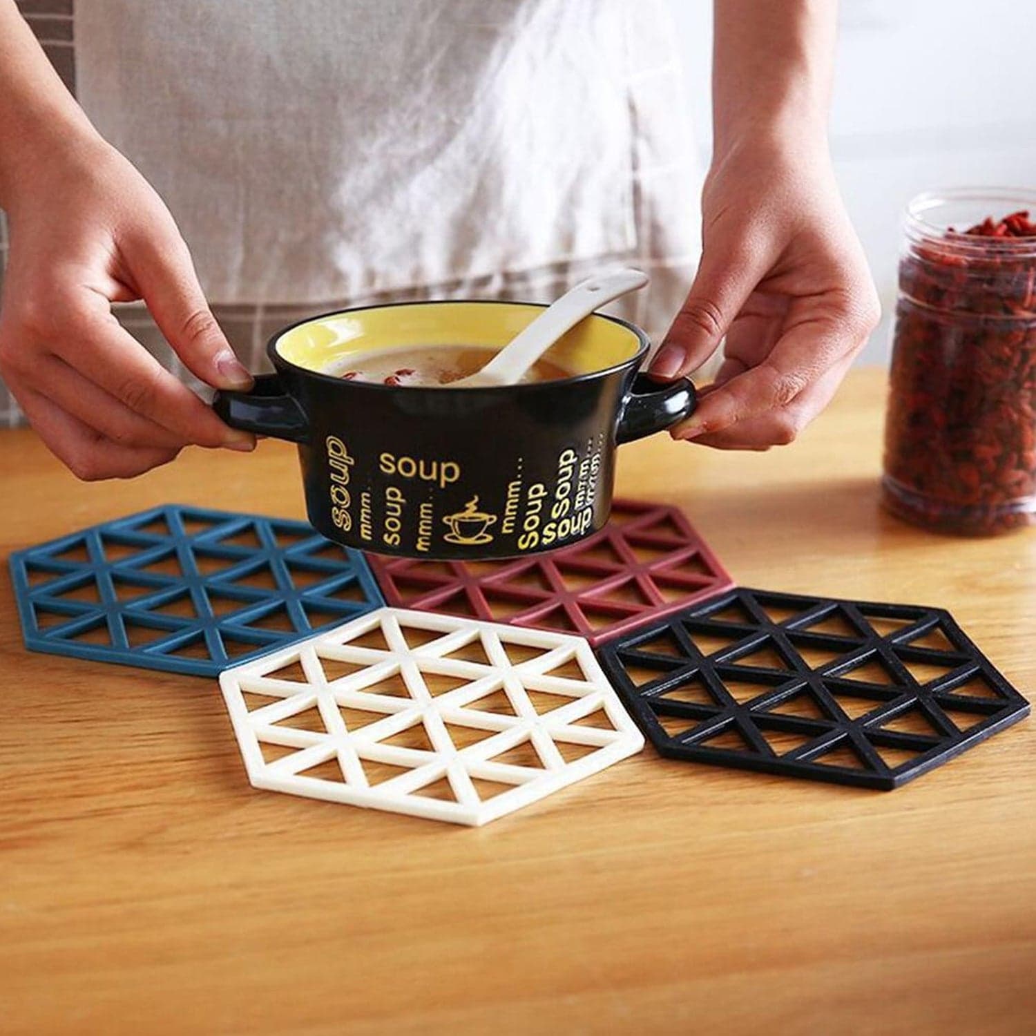 Mat for Cup PVC Tea Coaster Non-Slip Placemat High Temperature Insulation Pad Hollow Pot Mat Bowl with Anti-hot thumbnail 1