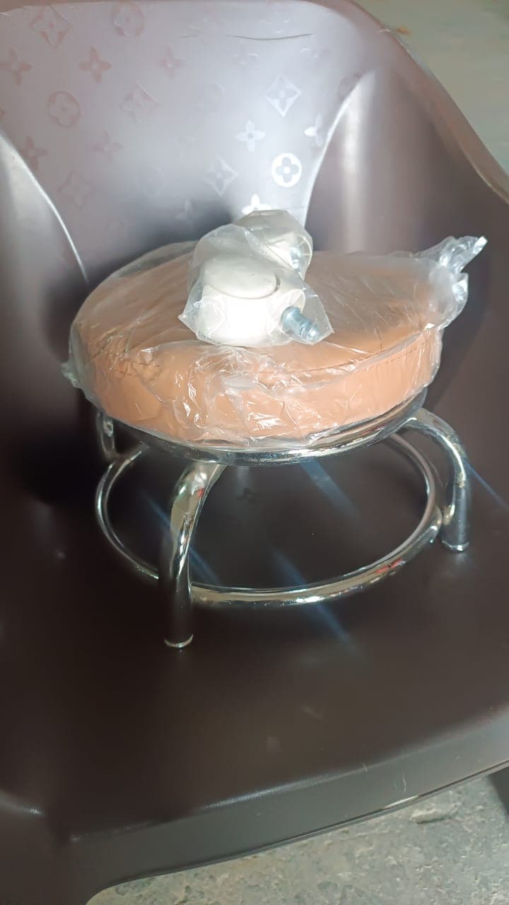 Heavy Duty Steel Base Round Rolling Stool with Wheels Pedicure Stool (1 pc) thumbnail 7