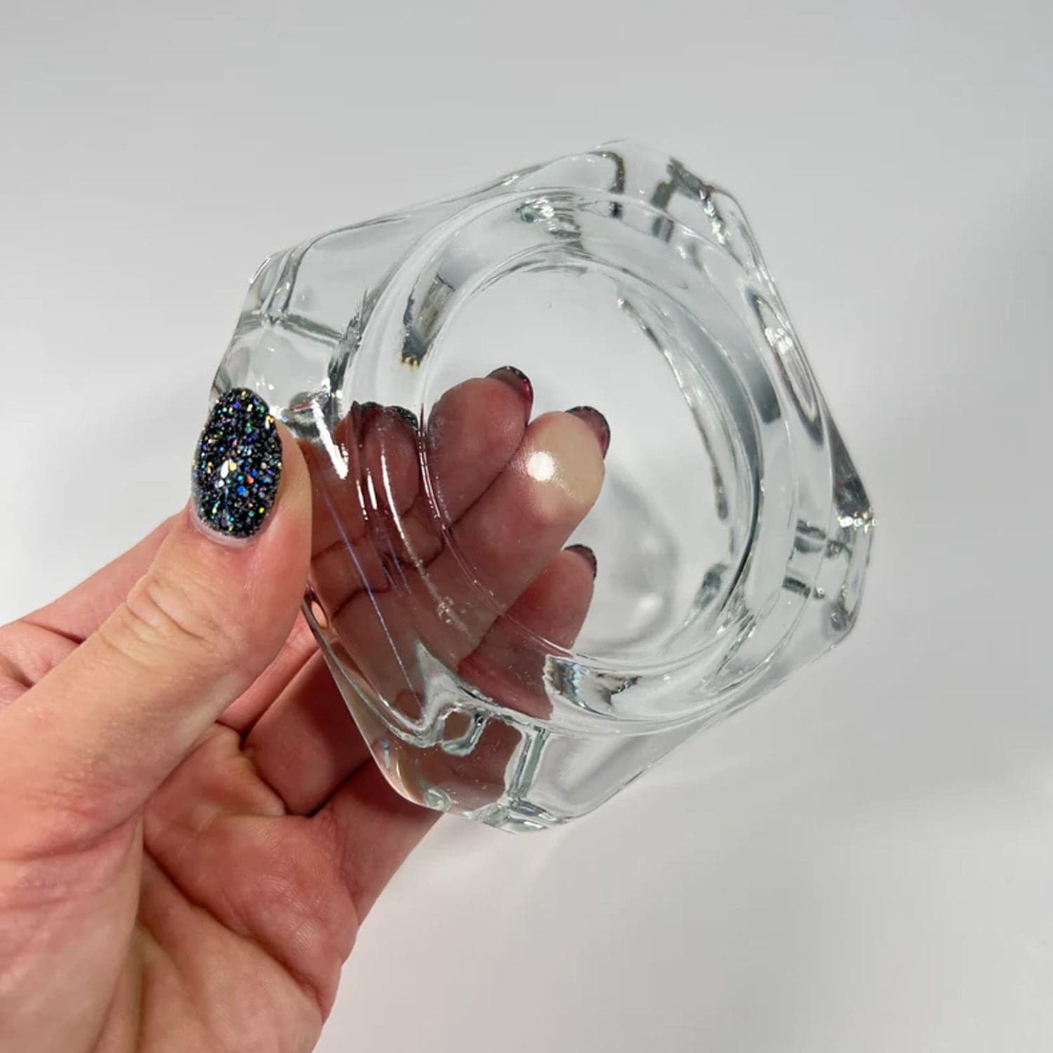 Glass Brunswick Crystal Quality Cigar Cigarette Ashtray Round Tabletop for Home Office Indoor Outdoor Home Decor thumbnail 4