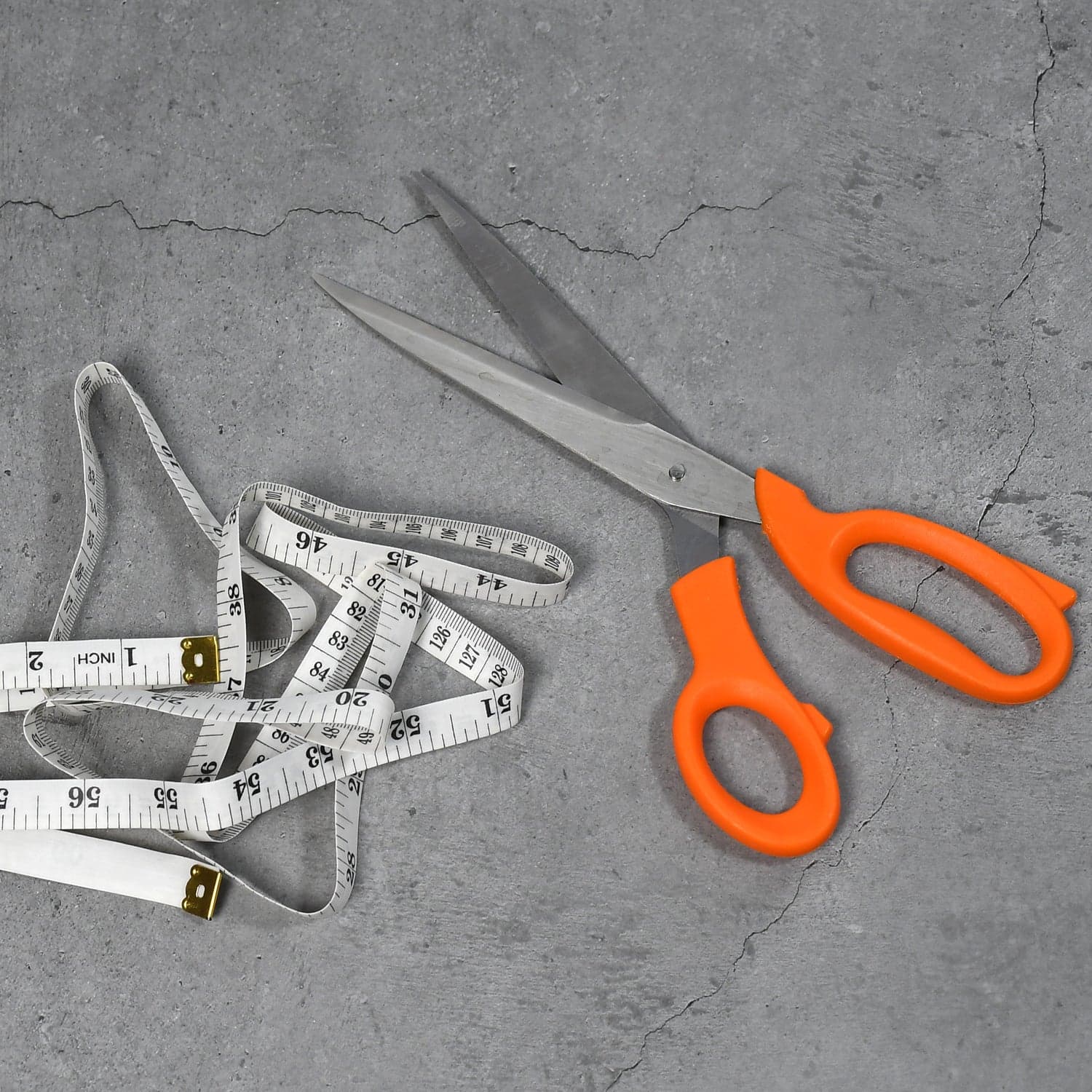 Tailor Scissors And Measuring Tape High Quality Scissor With Flexible Measuring Tape For Tailor & Home Use Scissor thumbnail 7