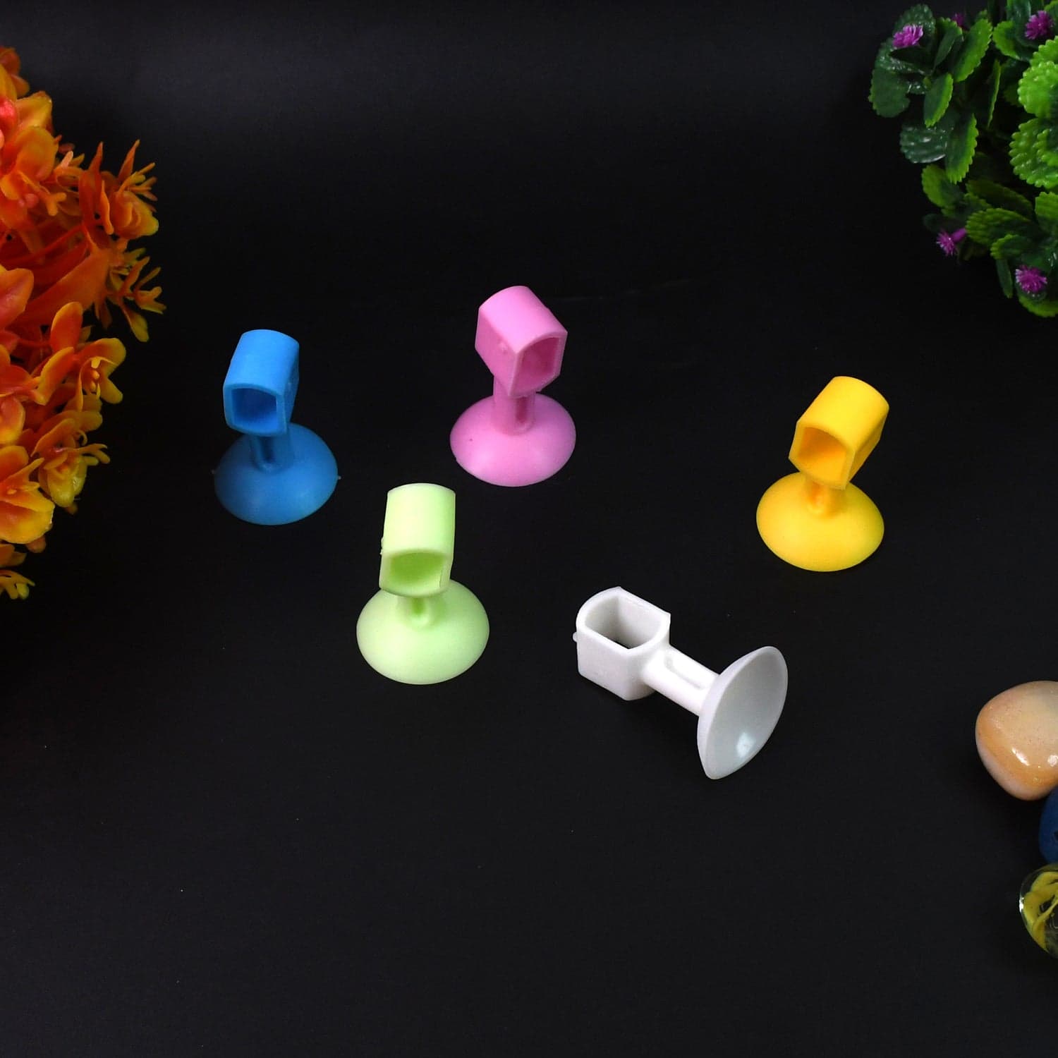 Self-Sucking Silicone Door Stopper (5 Pcs Set) thumbnail 4