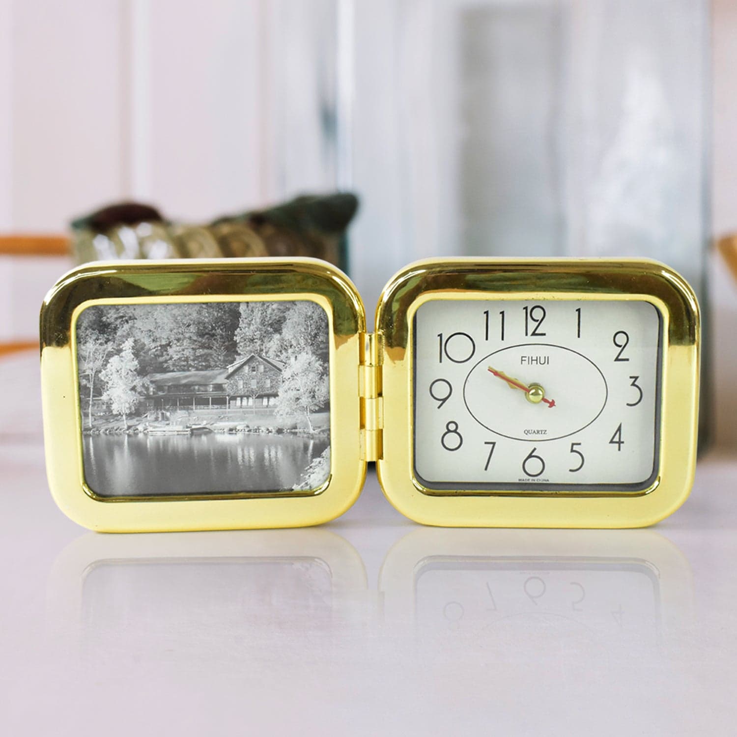 Portable Foldable Desk Clock of Space-Saving and Stylish (1 Pc) thumbnail 6