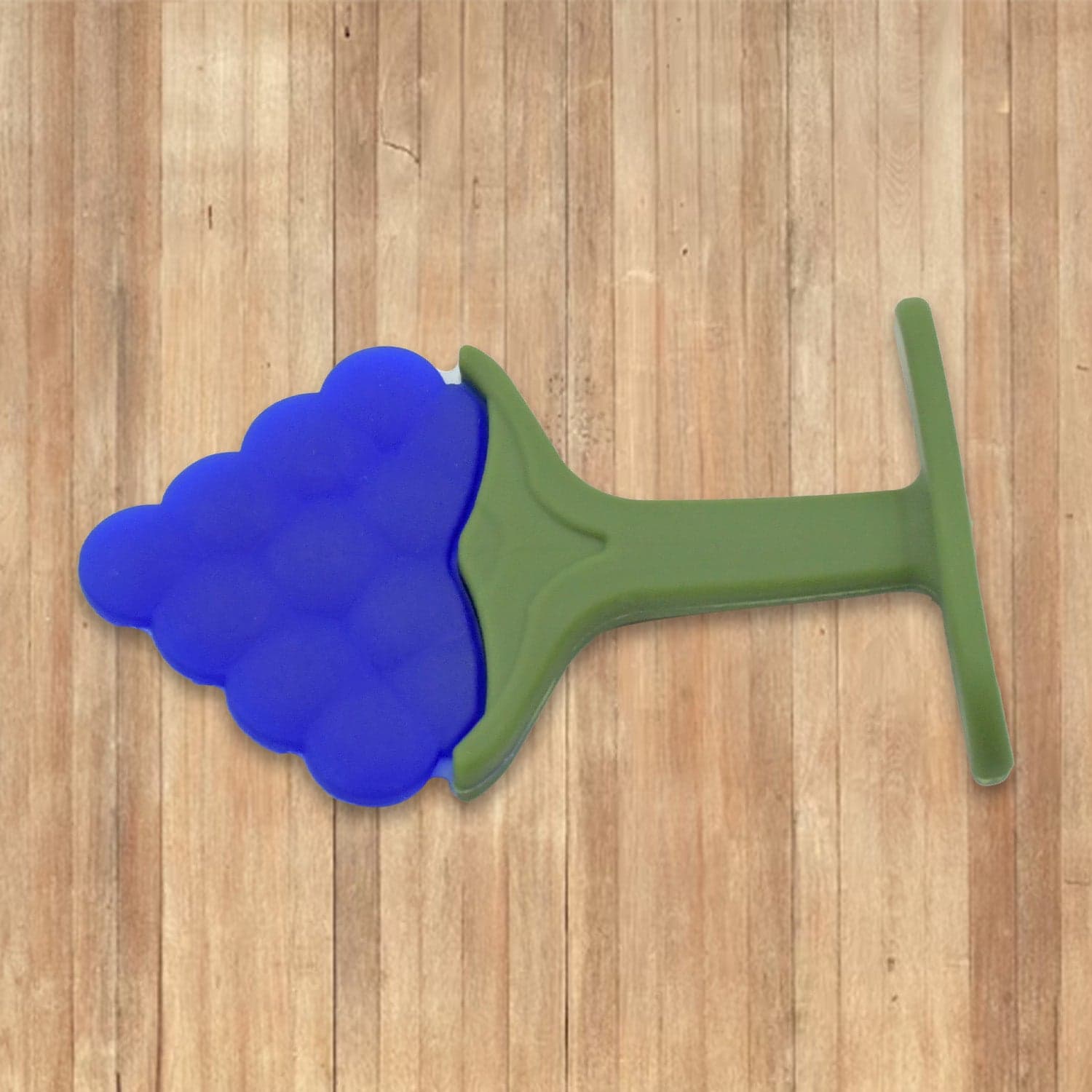 Soothe Baby's Gums: Safe & Fun Silicone Teether for Toddlers (3+ Months) thumbnail 3