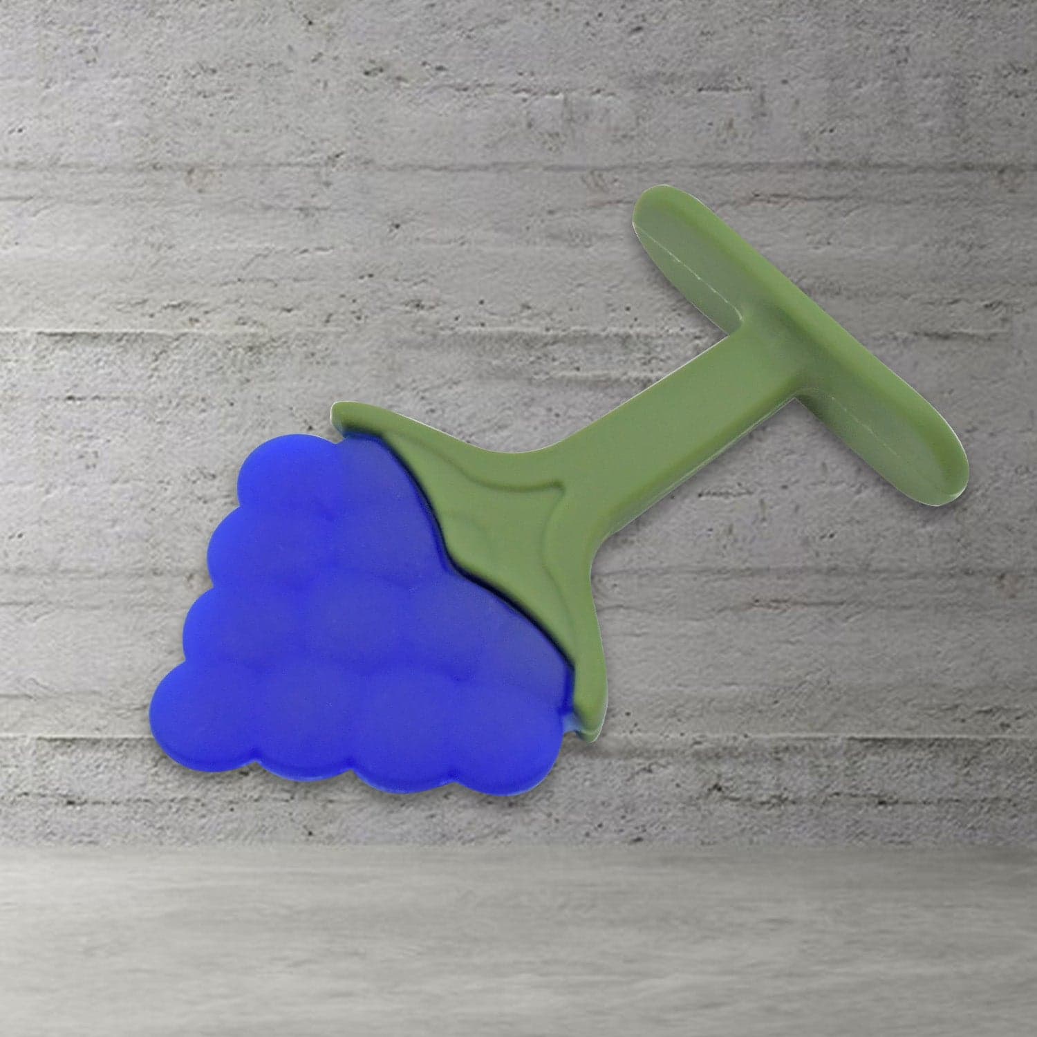Soothe Baby's Gums: Safe & Fun Silicone Teether for Toddlers (3+ Months) thumbnail 5