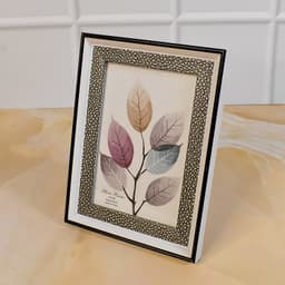 Modern Plastic Picture Frame Photo Holder (1 Pc / Mix Color & Design / 15—12 Cm)