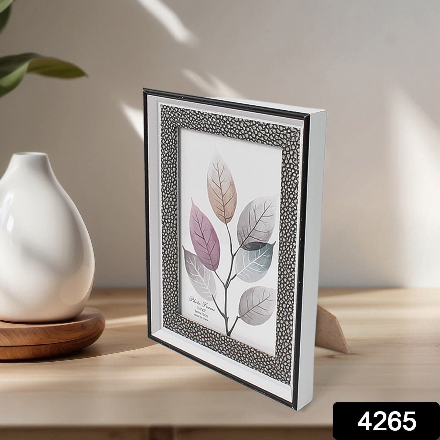Modern Plastic Picture Frame Photo Holder (1 Pc / Mix Color & Design / 15—12 Cm) thumbnail 2