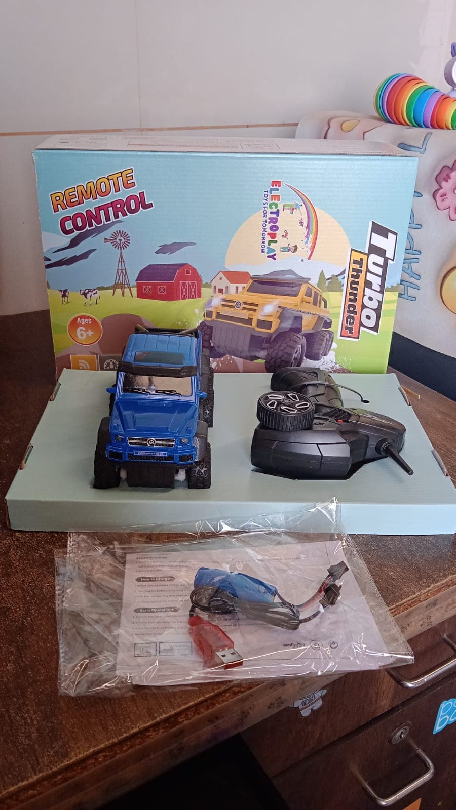 Electroplay 6-Wheel Drive Remote Control Off-road Car for Kids (1 Set) thumbnail 6