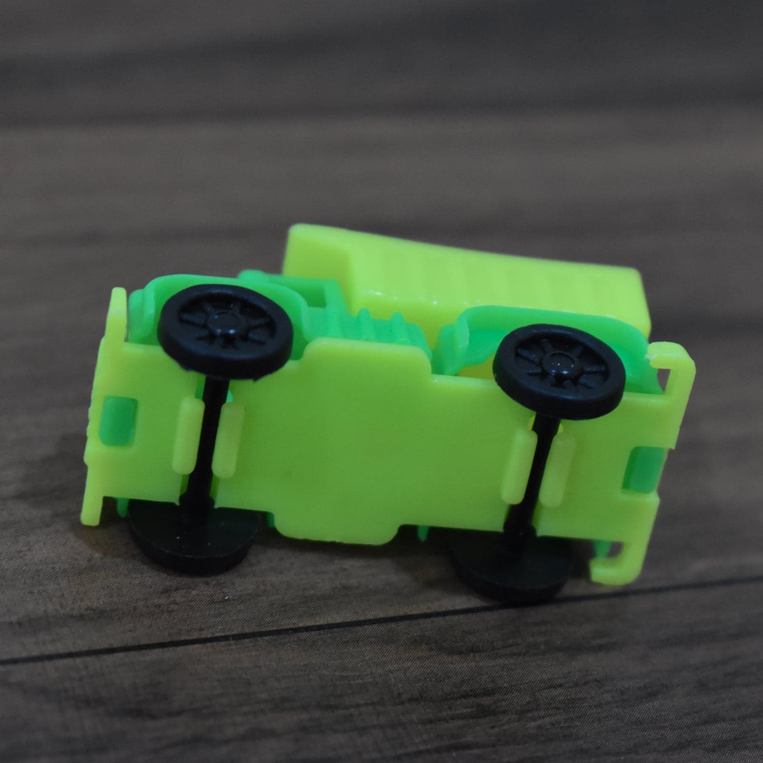Dumper Truck Toy thumbnail 8