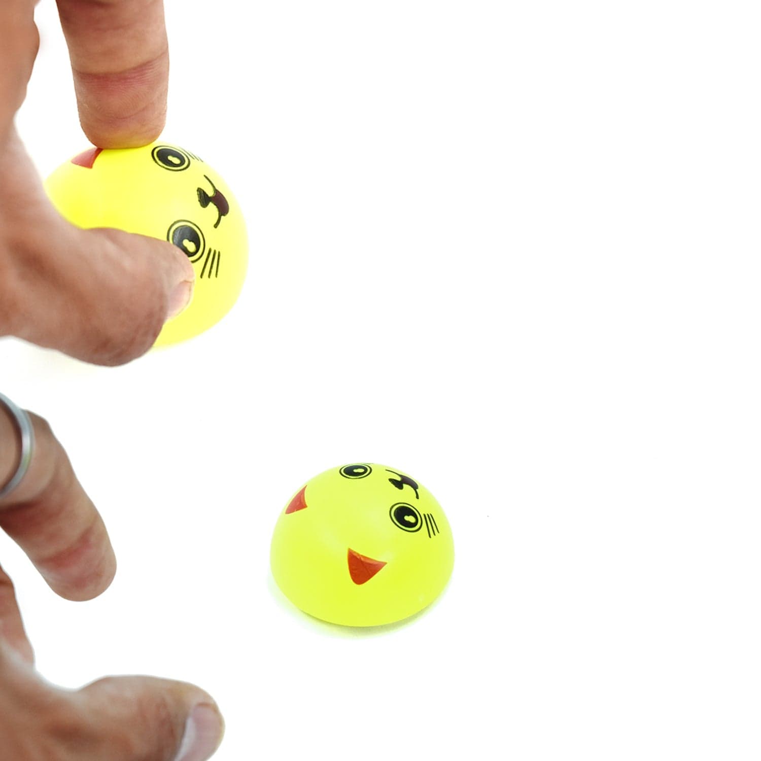 30PCS PULL BACK SMILEY TOY thumbnail 3