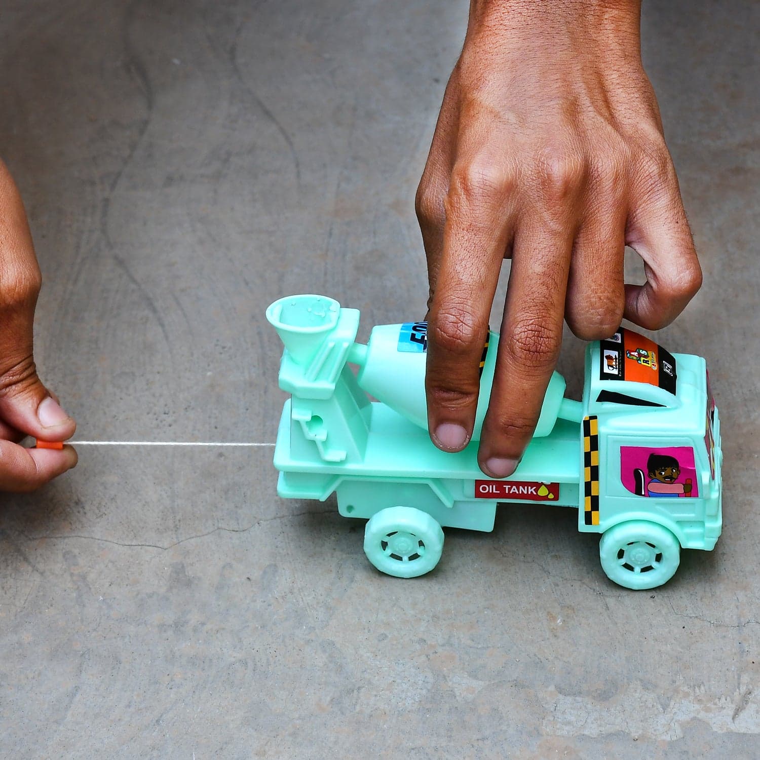 Big Size Heavy Duty Rotating Cement Mixer Dumper Truck Toys for Kids Toddlers Boys and Girls - Construction Toy Friction Vehicle Toy thumbnail 3