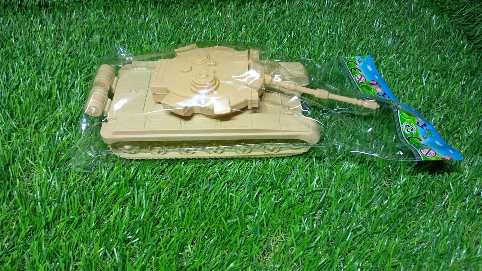 Pull Back Army Tank Toy for Kids. thumbnail 8