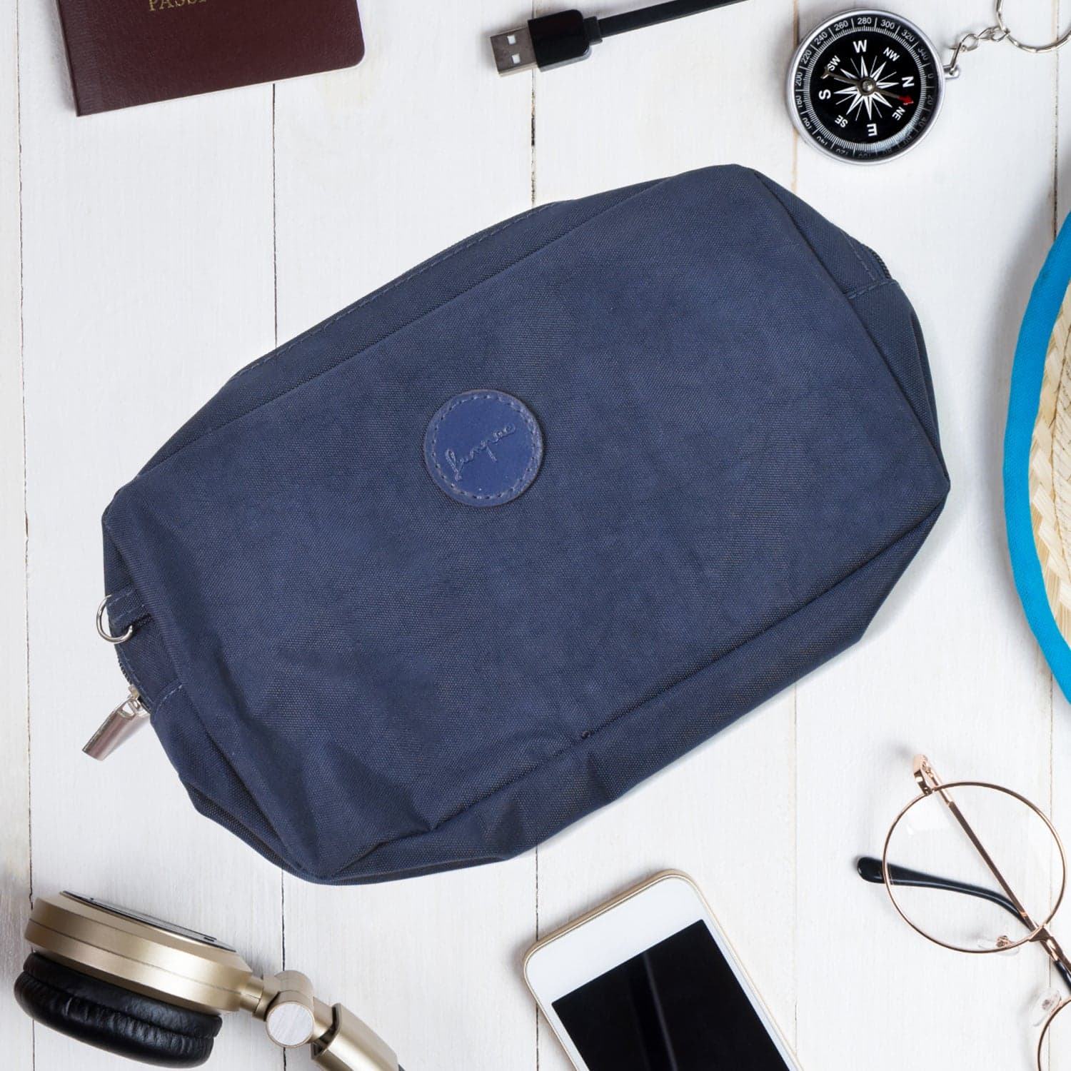 Multipurpose Big Pouch With Zipper (1 Pc) thumbnail 1