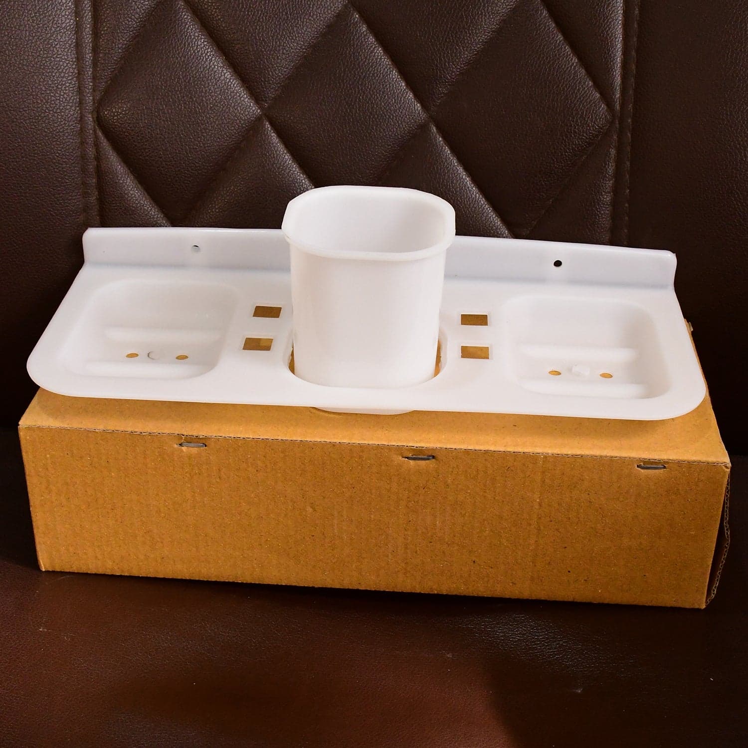 Plastic Soap Dish and plastic soap dish tray used in bathroom and kitchen purposes. thumbnail 8