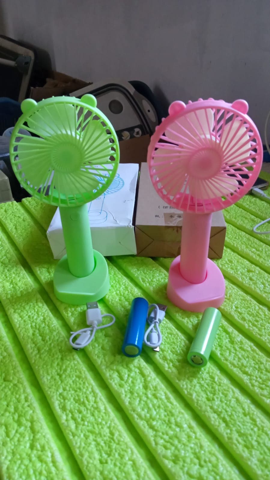 Portable Classic Hand Fan - 3-Speed Table Fan For Personal Desk thumbnail 13