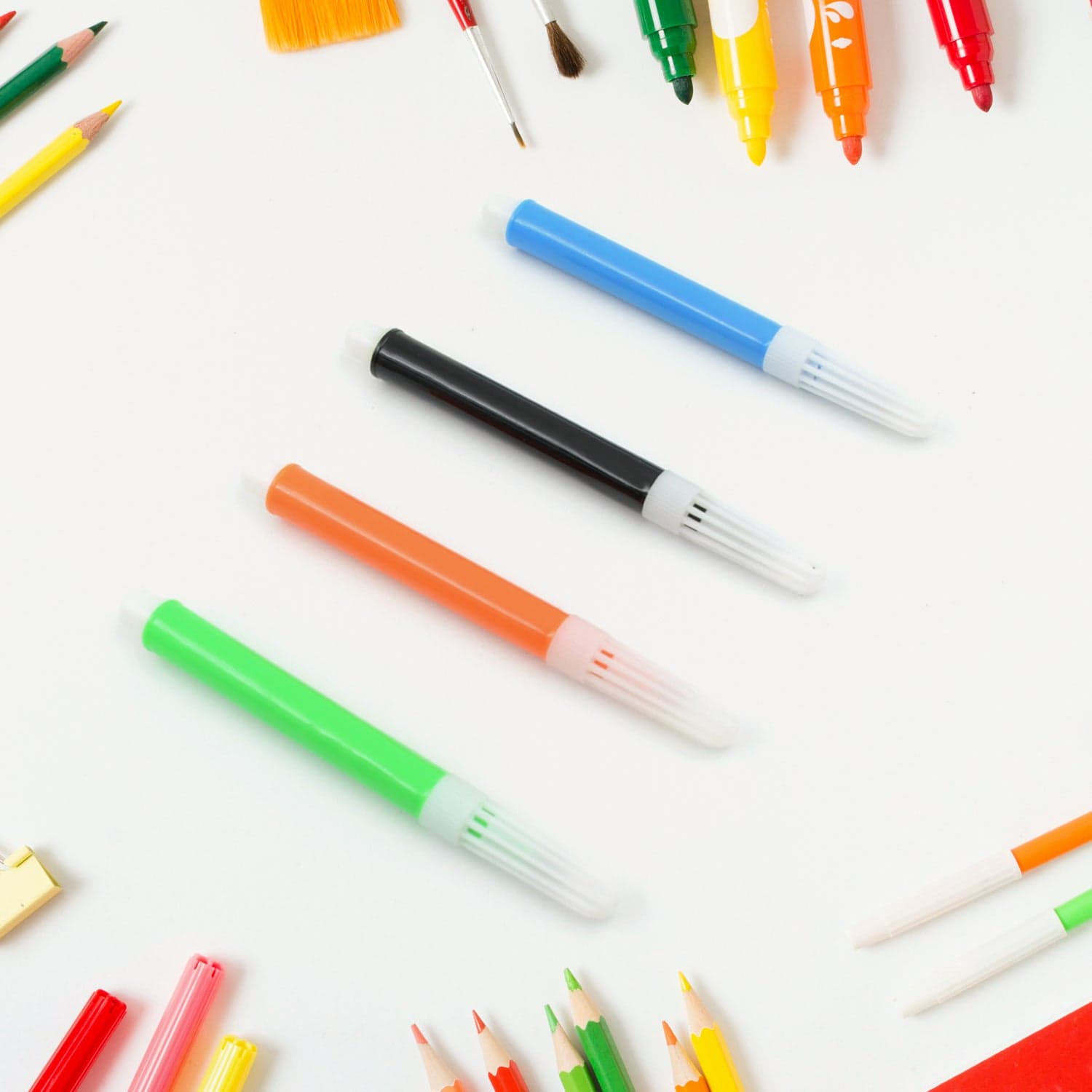 4-Piece Waterproof Marker Pen Art Set for DIY Crafts, Kids & Artists thumbnail 1