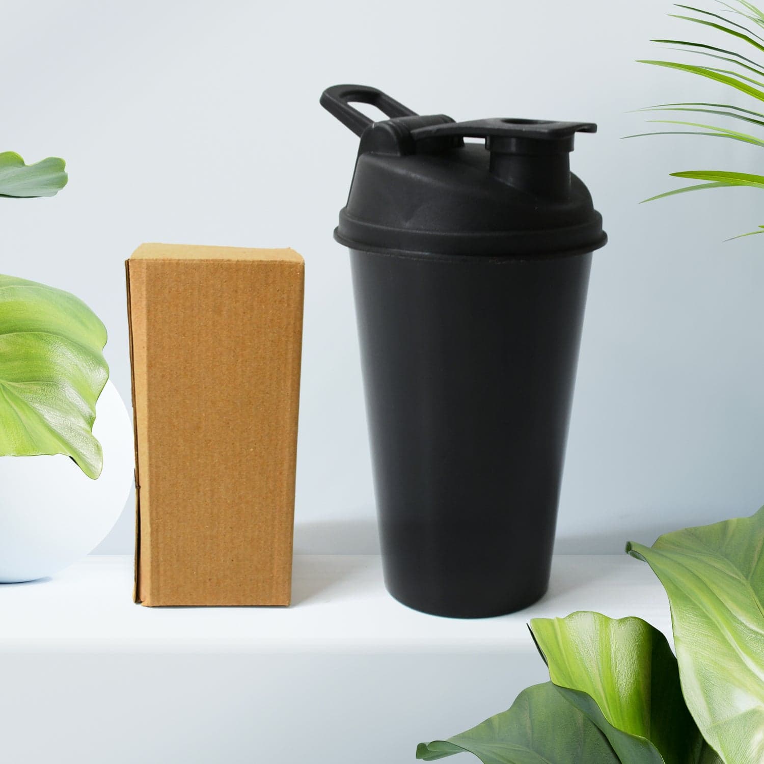Shaker Bottle Perfect for Protein Shakes and Pre Workout Gym |Water Bottle |BPA Free| Leak-Proof Flip Lid/Insulated Bottle for Hot & Cold Drinks 1 pc thumbnail 3