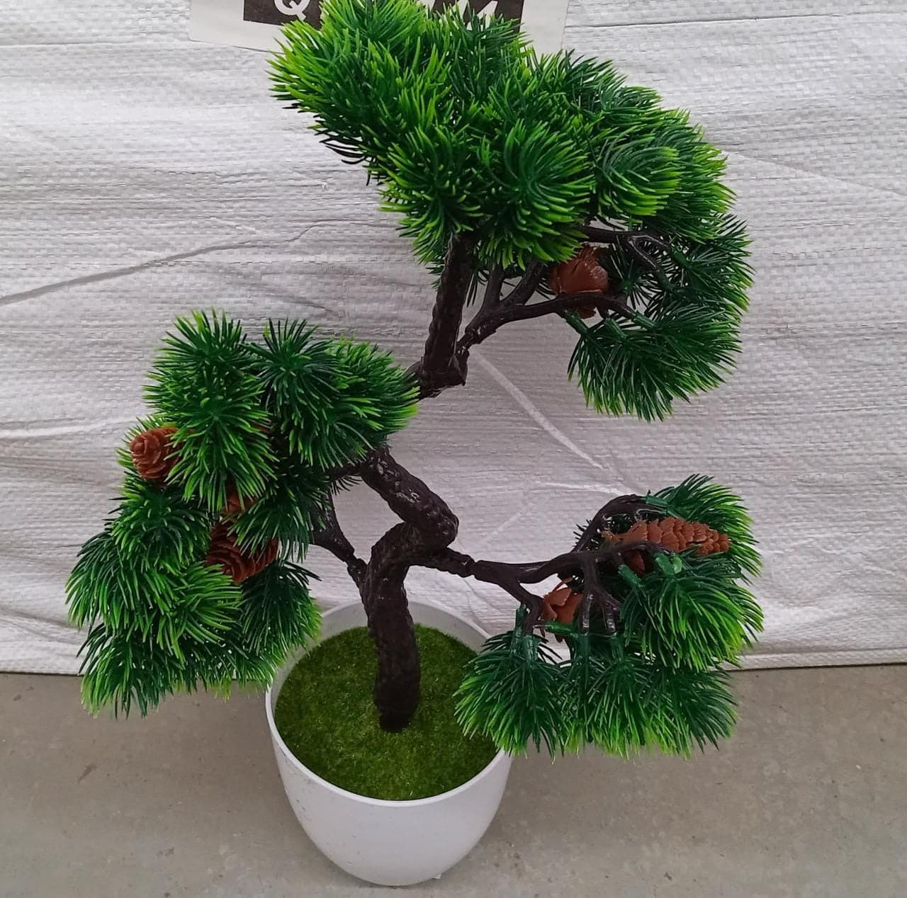 Artificial Potted Plant with Round Pot thumbnail 8