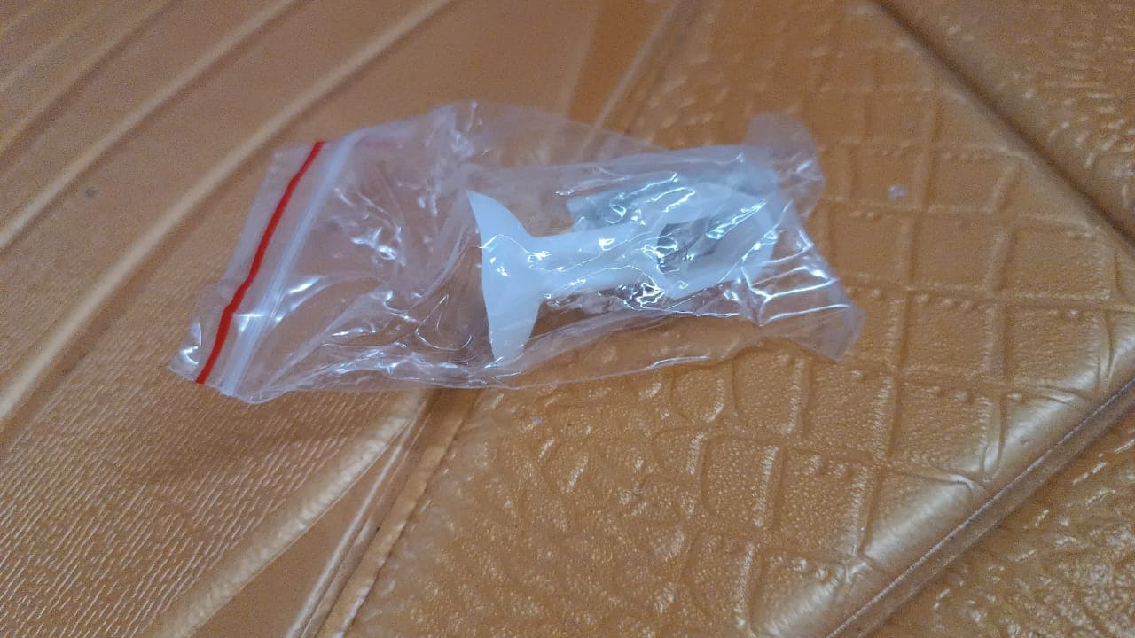 Self-Sucking Silicone Door Stopper (1 Pc / Mix Color) thumbnail 9