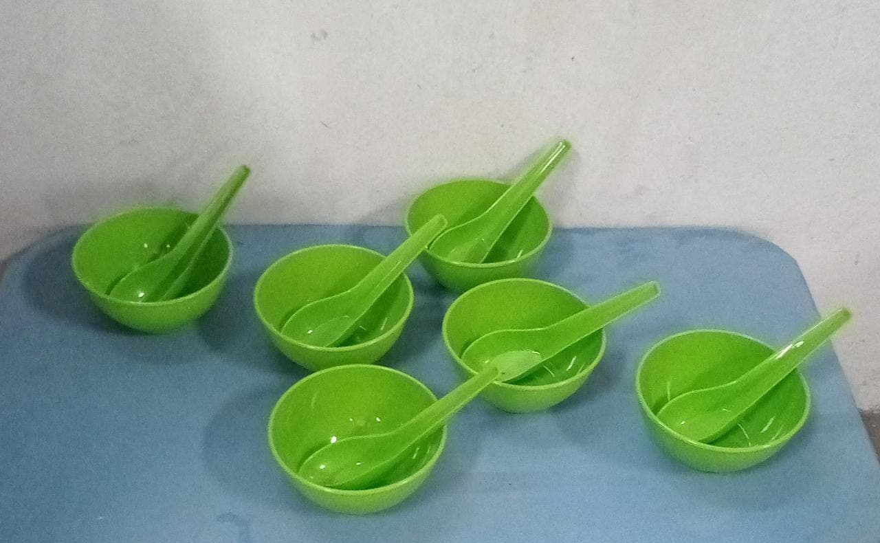 Plastic Soup Bowl & Spoon Set for Kitchen (6-Pcs) thumbnail 8