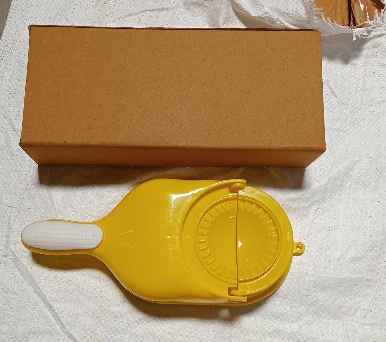 2-in-1 Dumpling Skin Press Mould for Gujiya thumbnail 9
