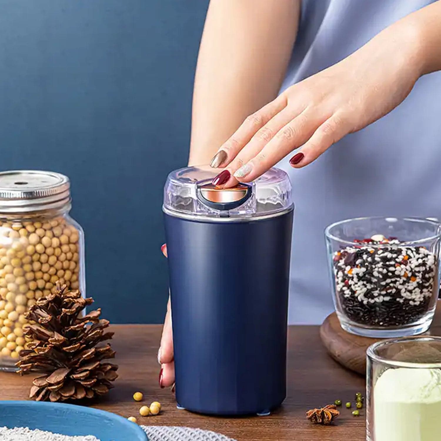 Portable 4-Blade Mini Grinder & Blender for Home & Office thumbnail 1