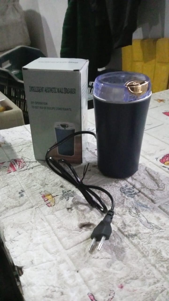 Portable 4-Blade Mini Grinder & Blender for Home & Office thumbnail 9
