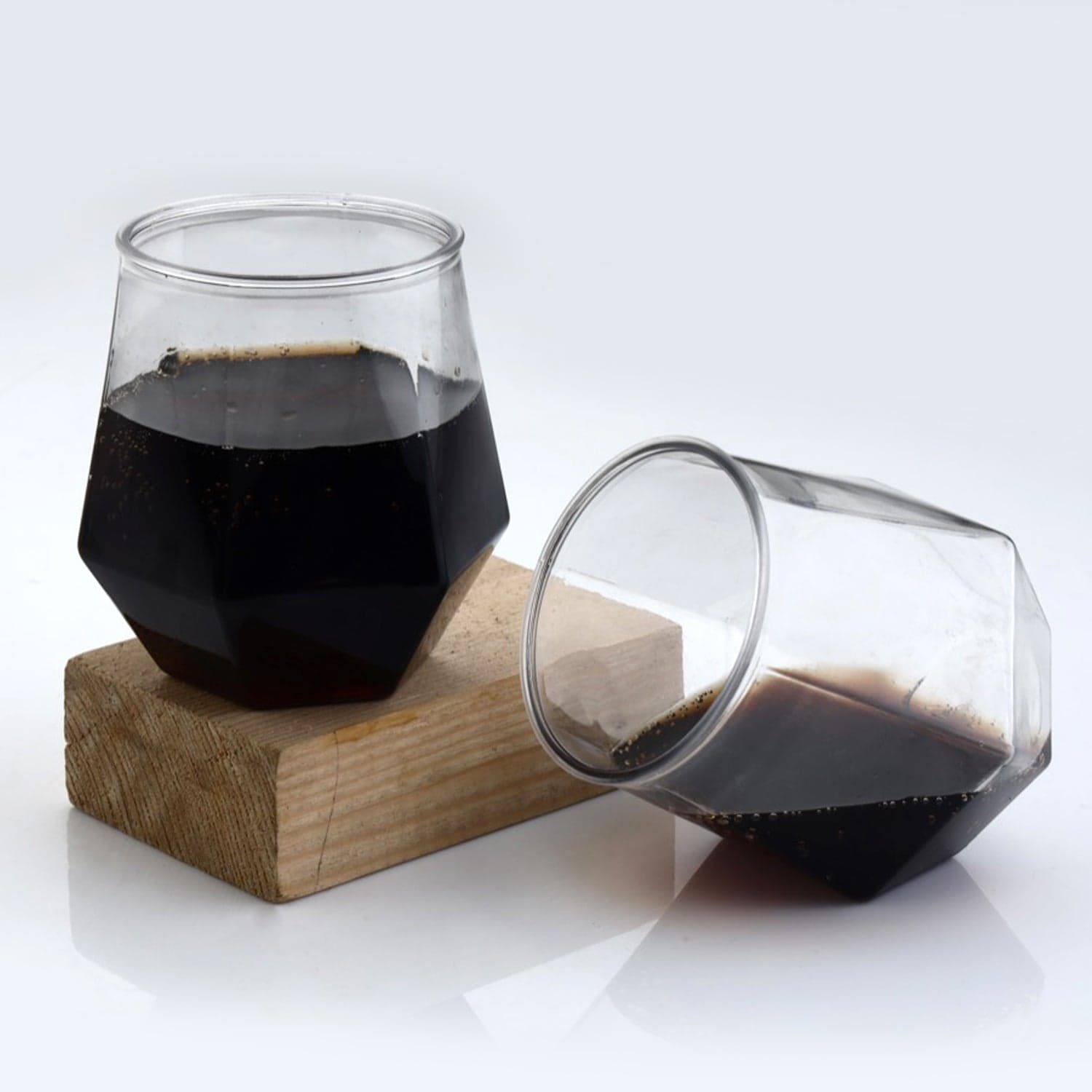 Premium Transparent Pilsner Glasses thumbnail 5