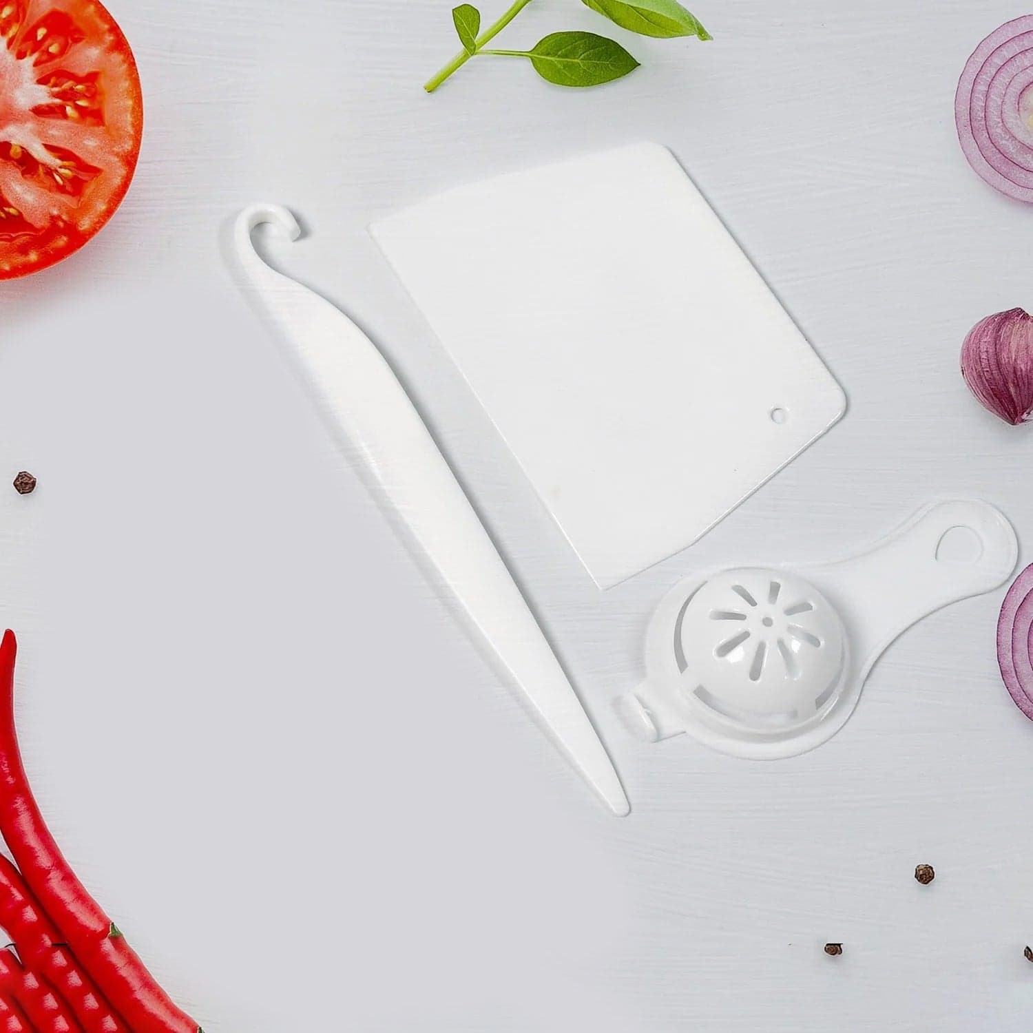 Essential Cake Decorating Kit: 3-Piece Set for Bakers of All Levels thumbnail 3