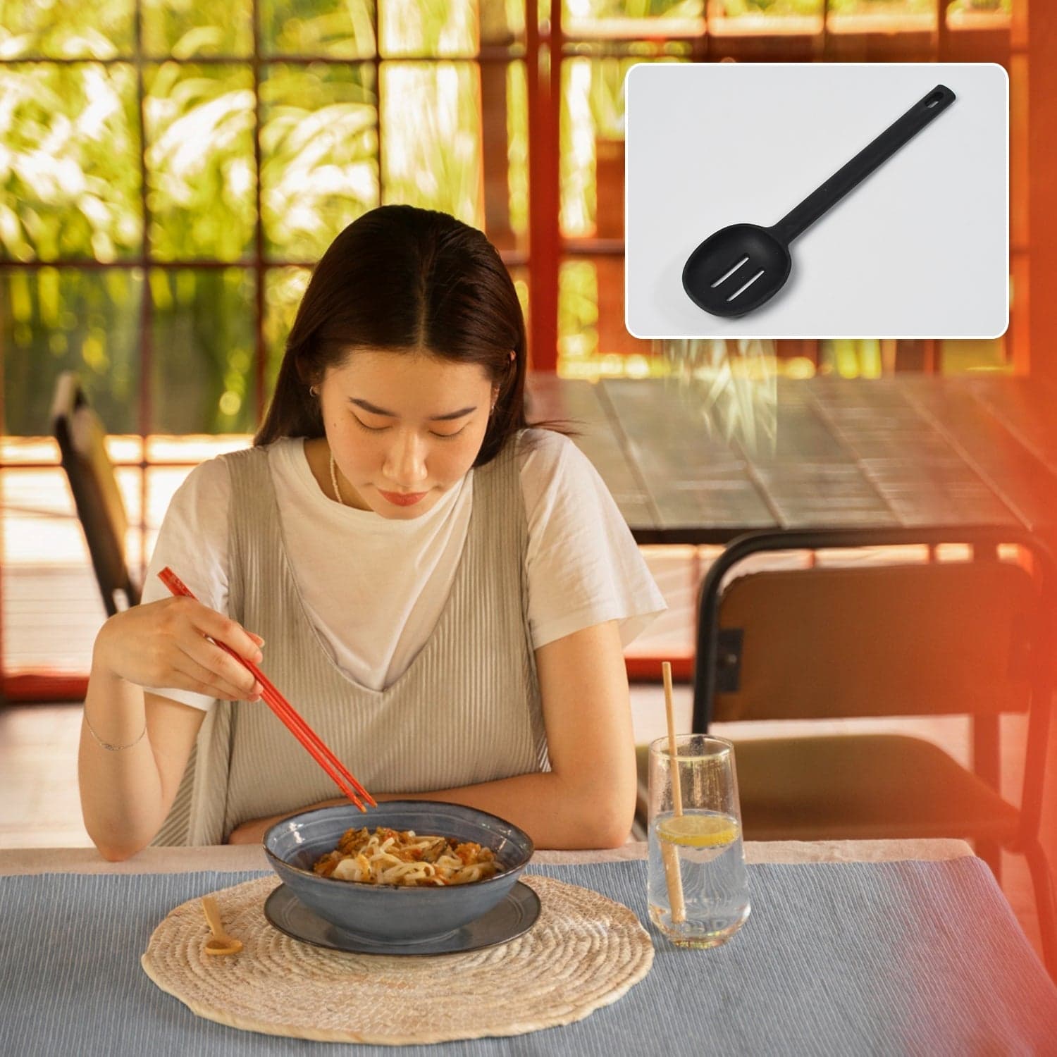 SILICON NON-STICK HEAT RESISTANT KITCHEN ITEM PREMIUM SPOON ( 1PC ) thumbnail 4