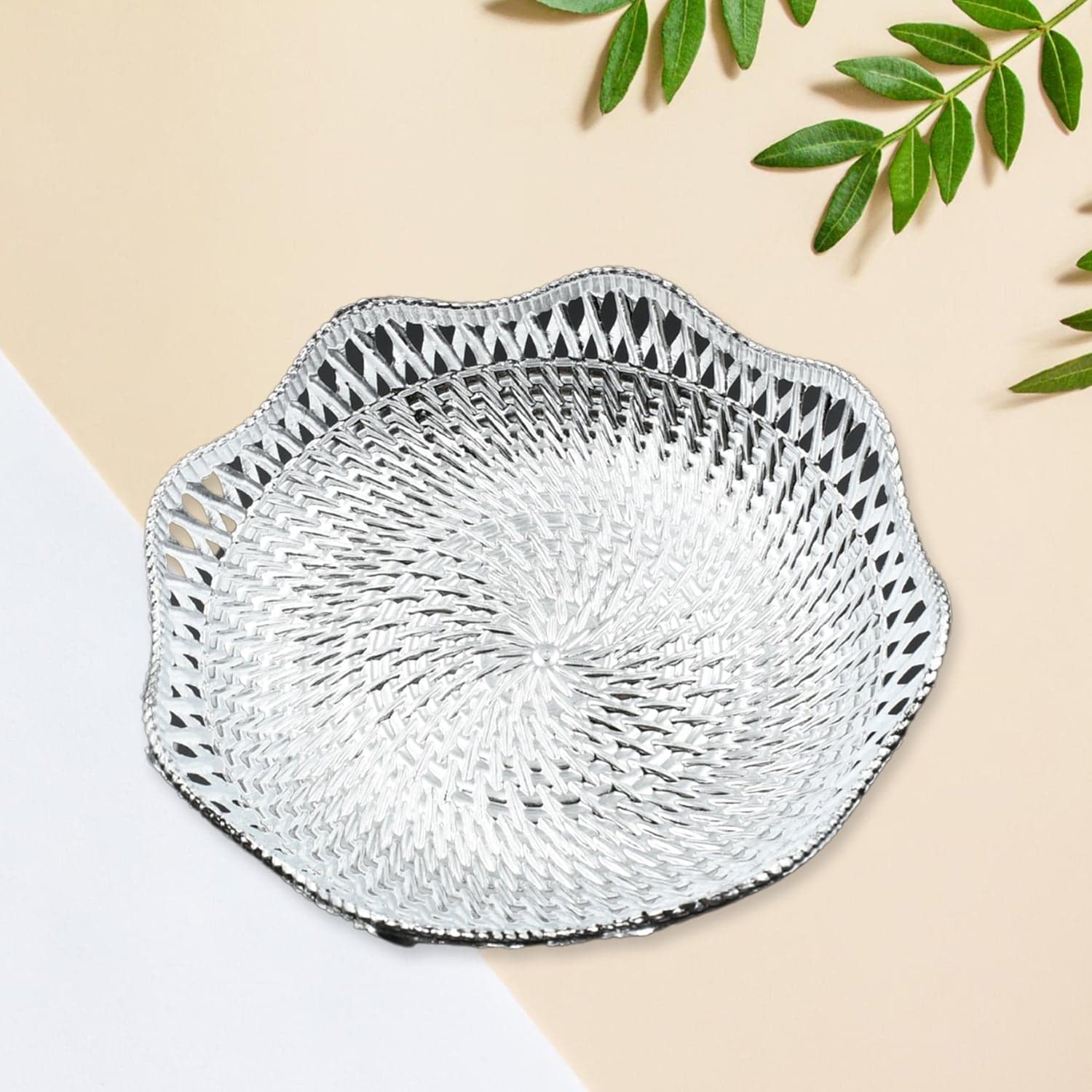 Round Traditional Multipurpose Mukhwas Serving Tray of Decorative Platters (1 Pc) thumbnail 1