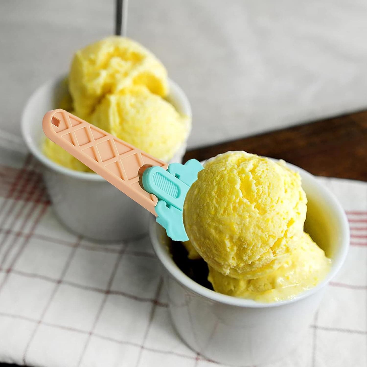 2-Piece Plastic Ice Cream & Watermelon Scooper with Trigger Dipper thumbnail 4