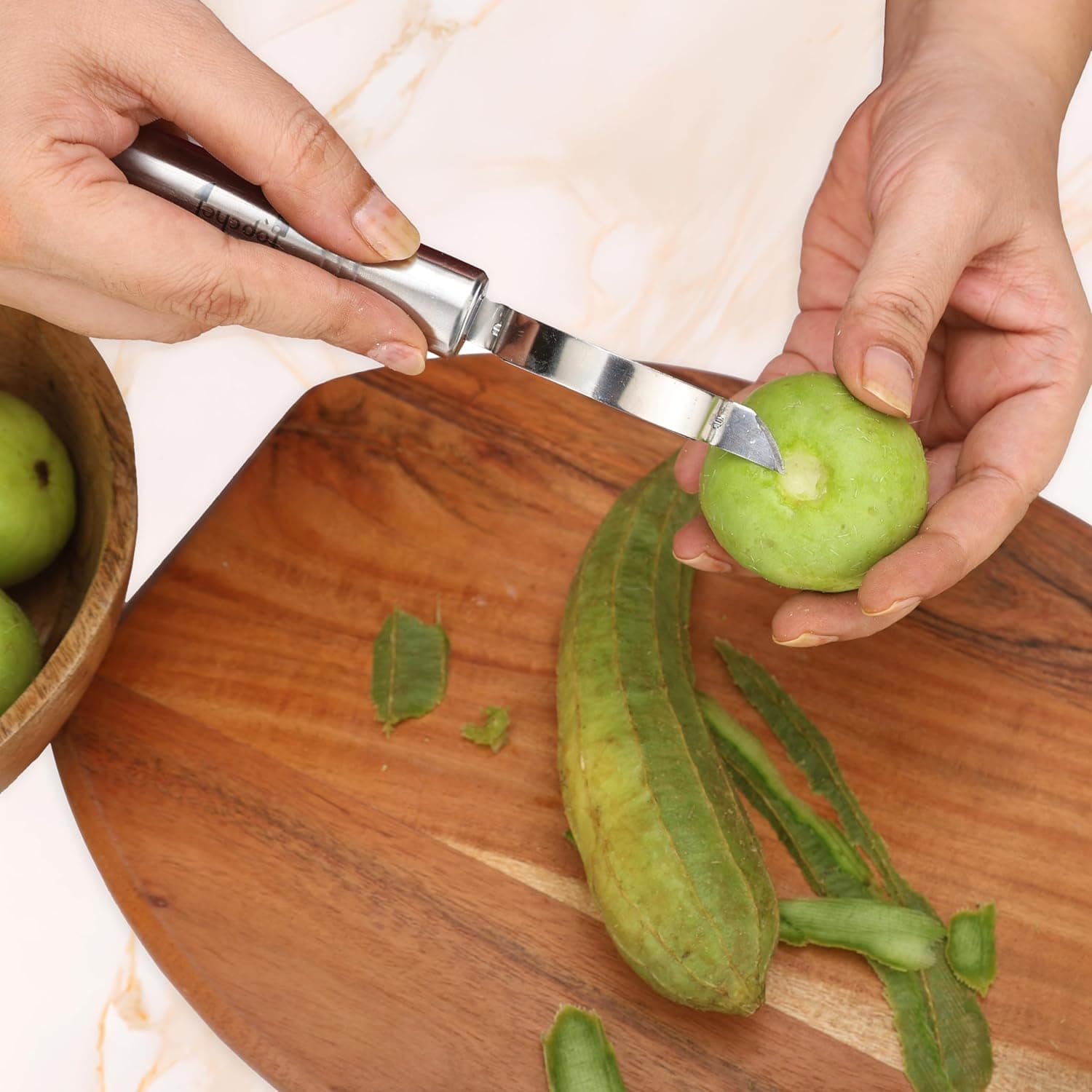 Kitchen Vegetable Peeler thumbnail 5
