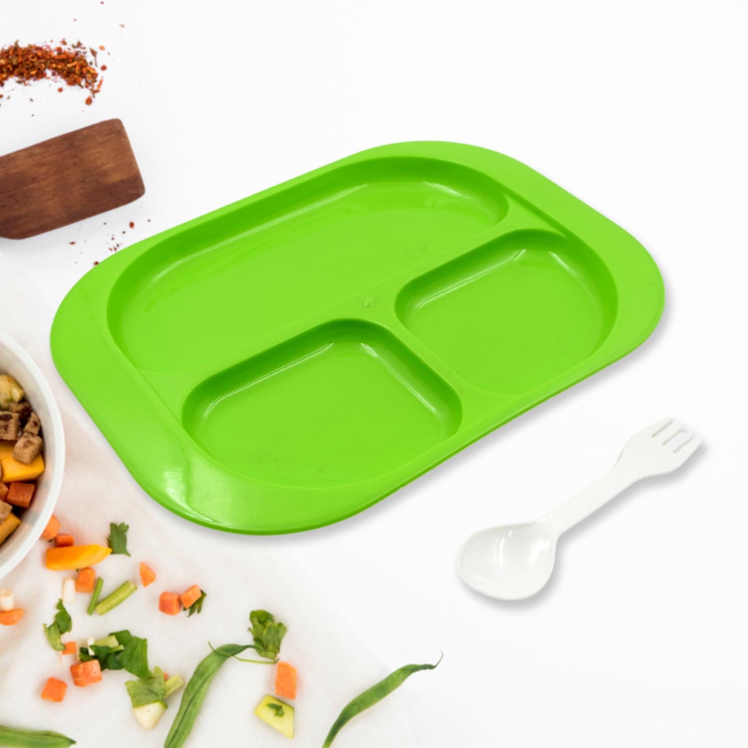 Plastic Food Plates / Biodegradable 3 Compartment Square Plate With Spoon For Food Snacks / Nuts / Desserts Plates For Kids thumbnail 2