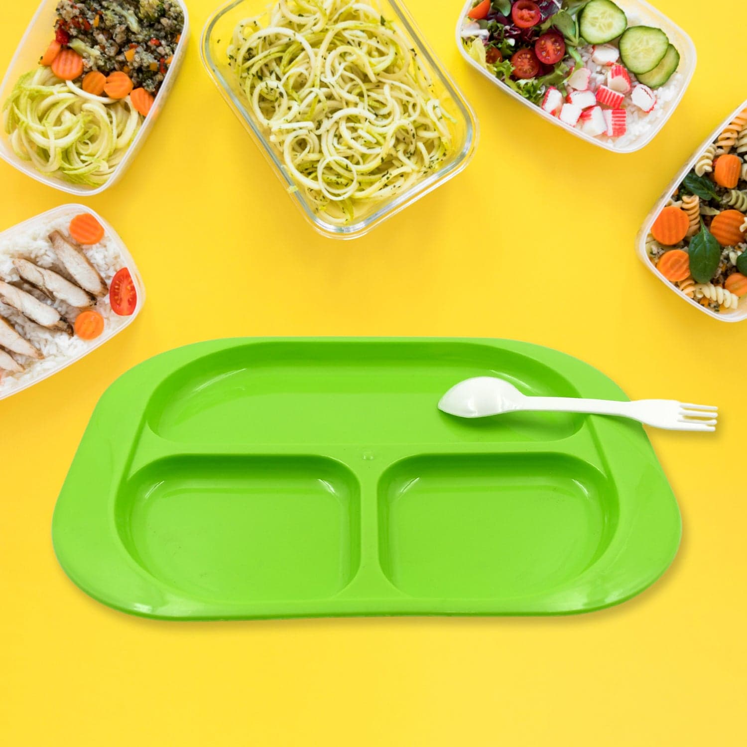 Plastic Food Plates / Biodegradable 3 Compartment Square Plate With Spoon For Food Snacks / Nuts / Desserts Plates For Kids thumbnail 4