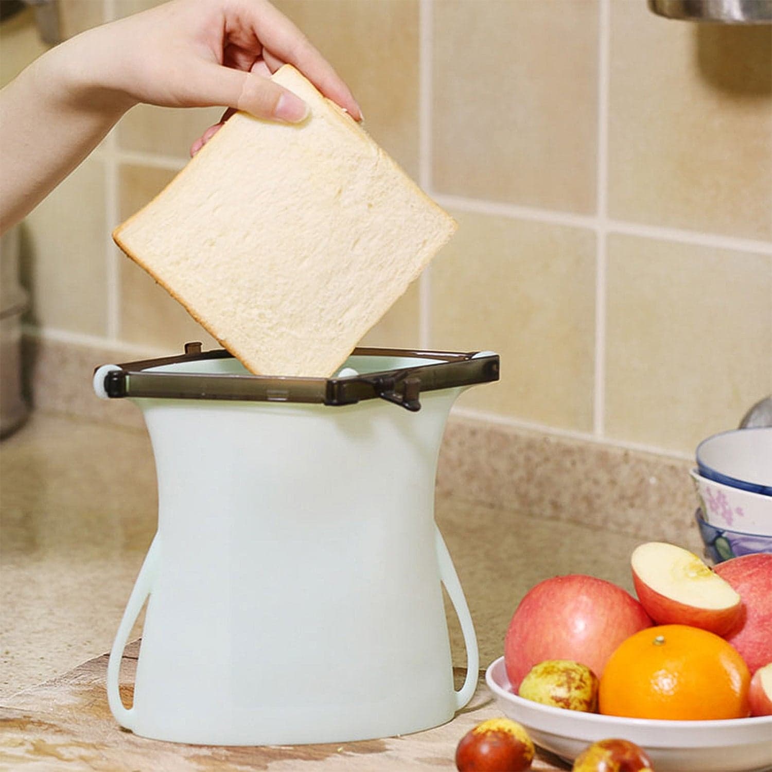 Reusable Silicone Food Storage Bag Of Leakproof, Flat Bottom, Freezer & Microwave Safe, Bpa-Free Snack & Sandwich Bag (1 Pc) thumbnail 7