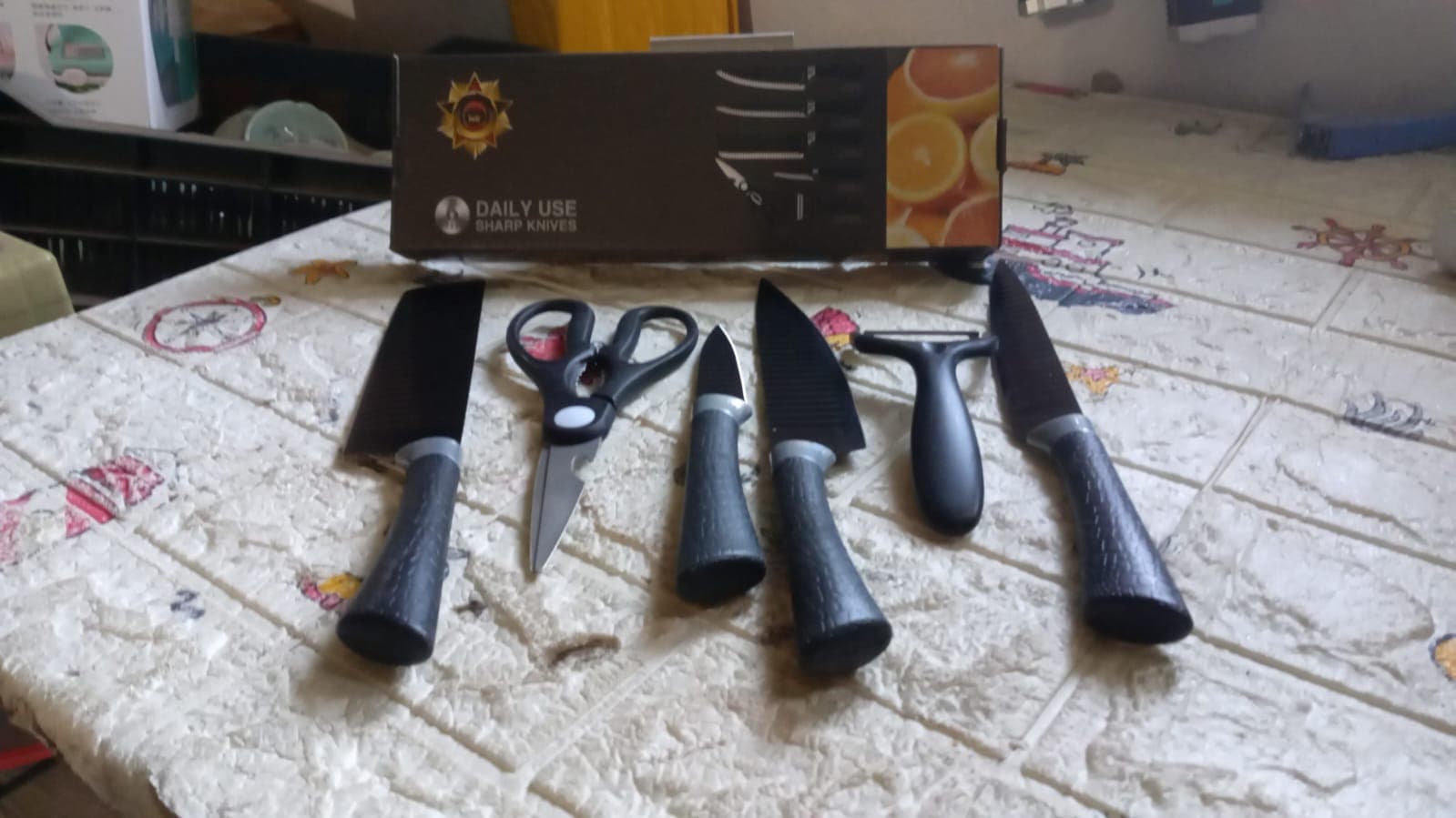 6 Pieces Professional Kitchen Knife Set thumbnail 7