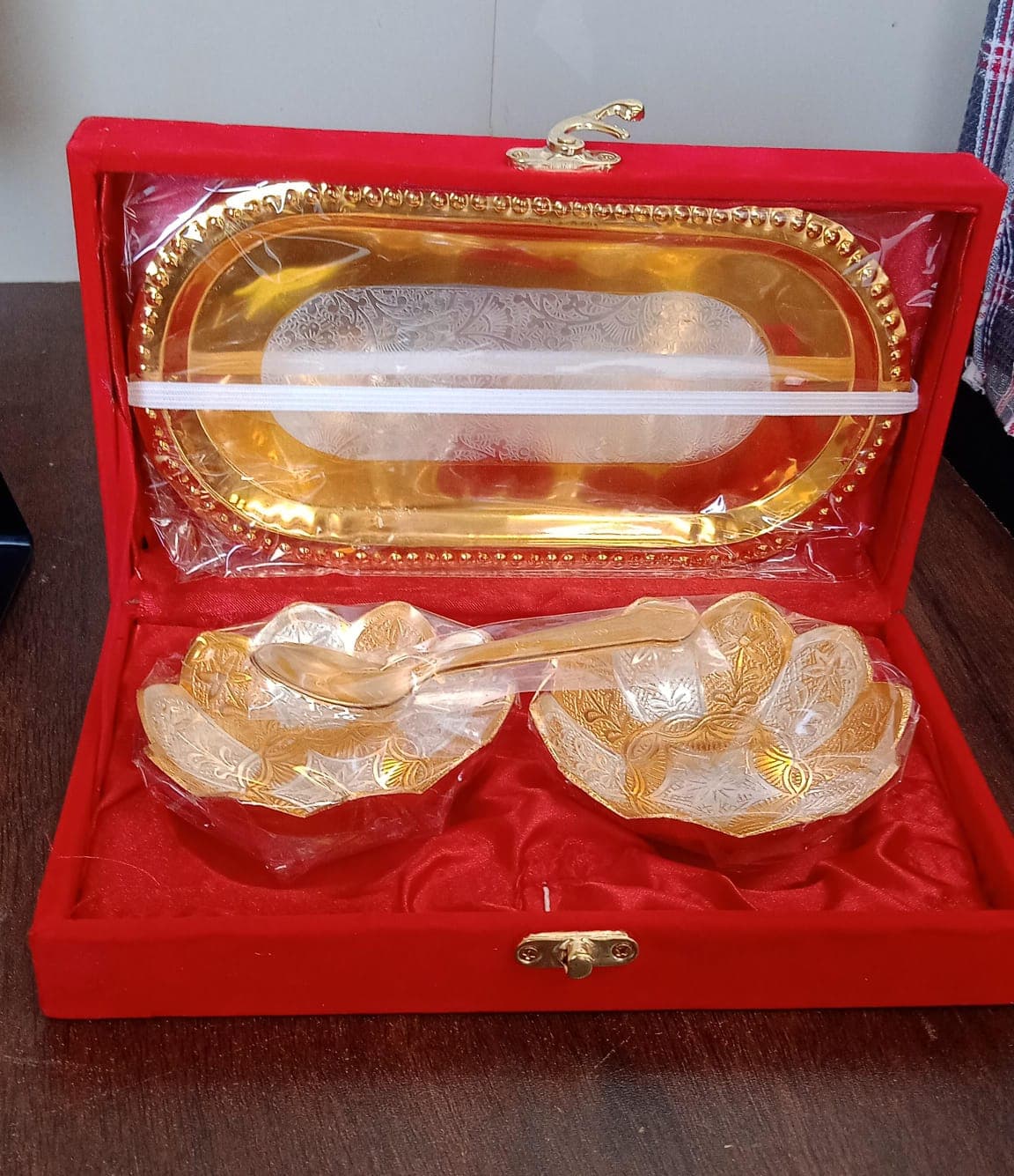 5in1 Gold Silver Plated 2 Bowl 2 Spoon Tray Set Brass with Red Velvet Gift Box Serving Dry Fruits Desserts Gift thumbnail 7
