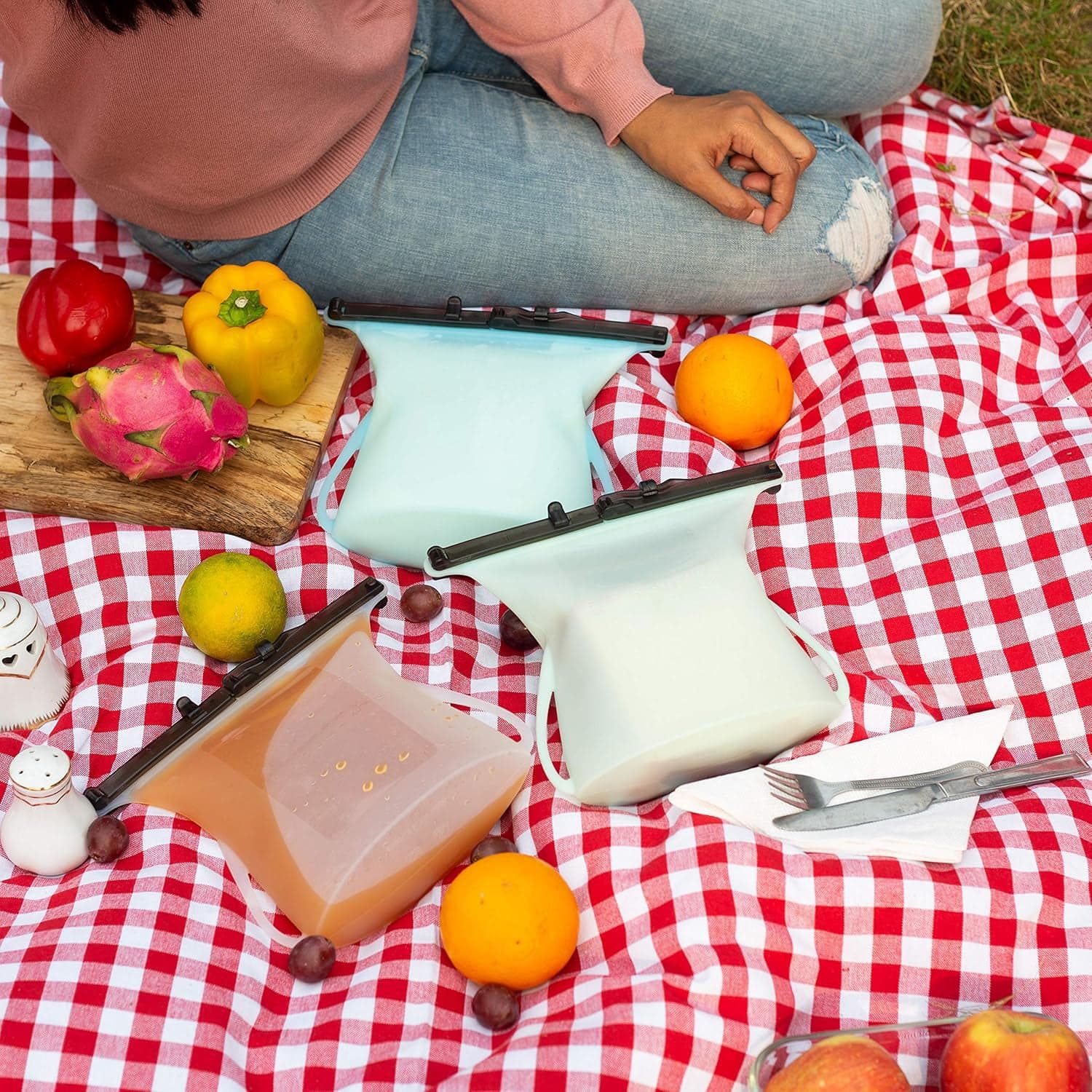 Eco-Friendly Food Storage: Reusable Silicone Bags (3-Pack) - Leakproof & Safe thumbnail 6