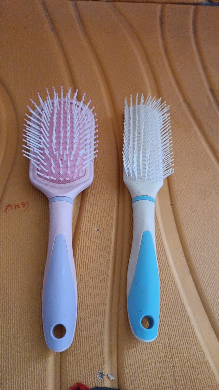 Massage Comb, Massage Hair Brush (1 Pc / Mix Design) thumbnail 7